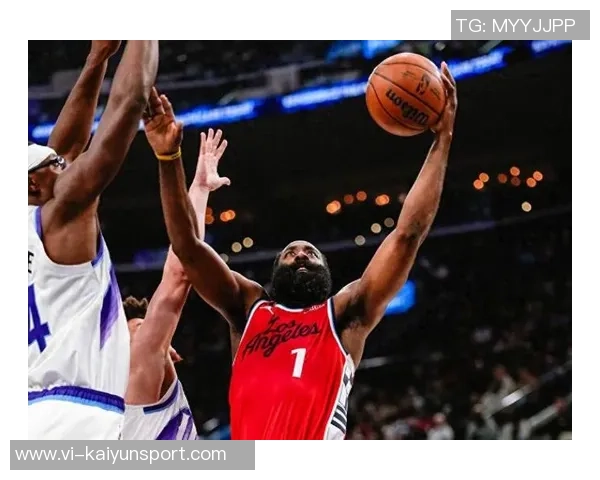 卢教练谈防守策略对祖巴茨和大洛的挑战以及篮板问题的深层次不满 卢教练谈防守策略对祖巴茨和大洛的挑战以及篮板问题的深层次不满