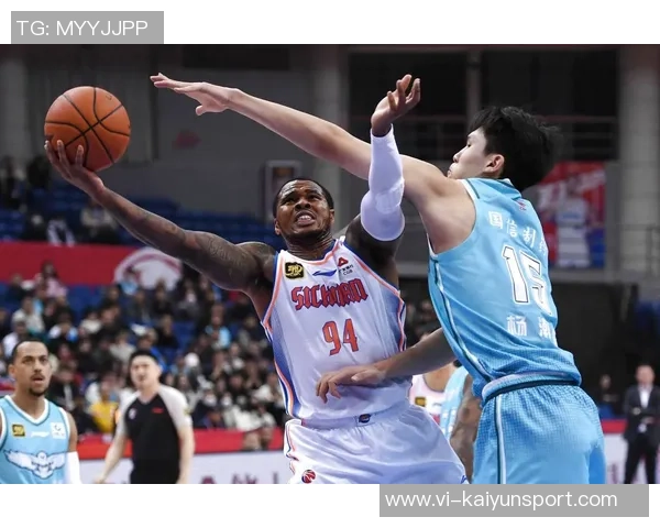 杨瀚森称赞萨尔身体素质提升期待向其学习在NBA的成长之路