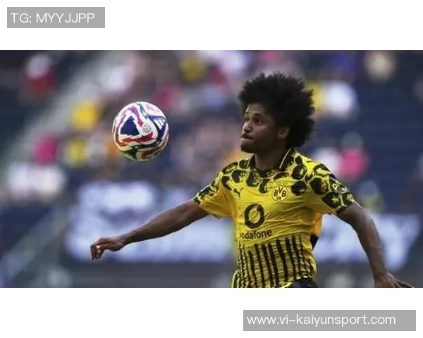 曼联对多特边锋阿德耶米表现出兴趣球探主管与其关系密切