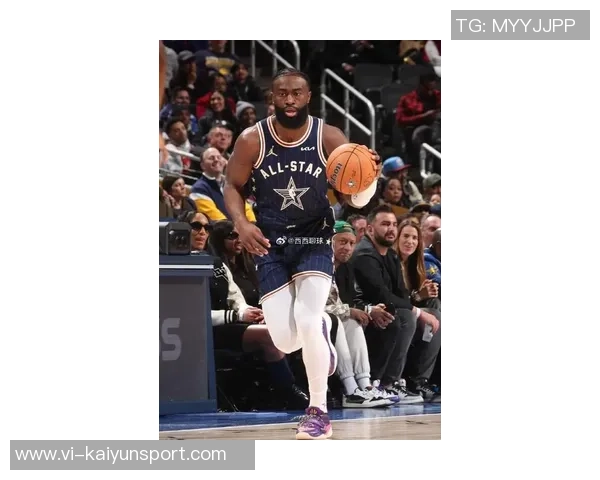 杰伦布朗自信宣言称自己为联盟最佳攻防一体球员投篮无所不能